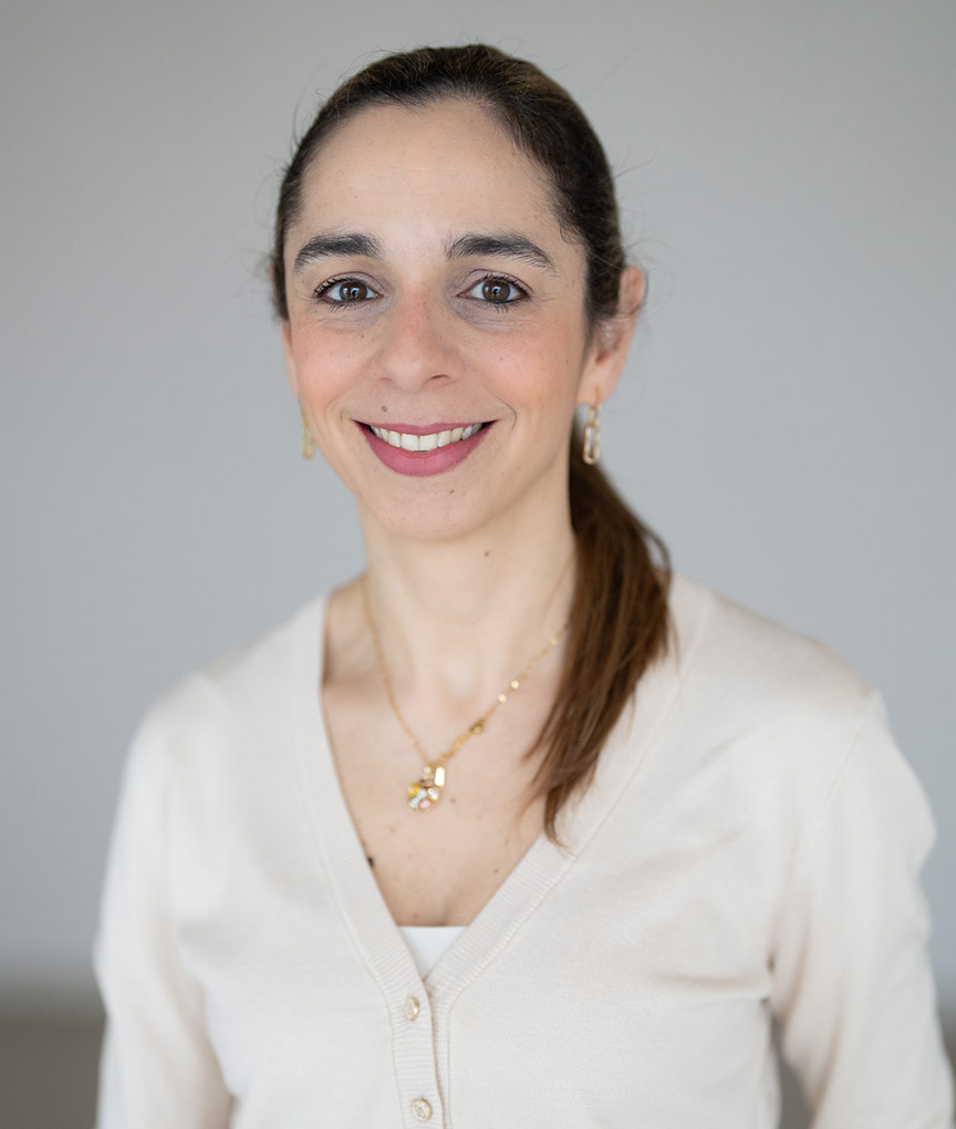 Corpo Clínico da Madrialli: fotografia Dra. Cátia Lia