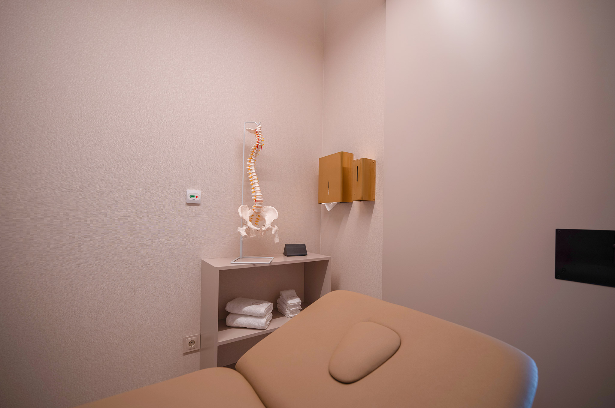 Fotografia da clínica Madrialli: Gabinetes de Fisioterapia