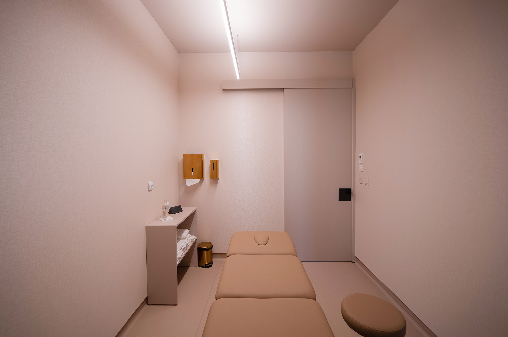 Fotografia da clínica Madrialli: Gabinetes de Fisioterapia