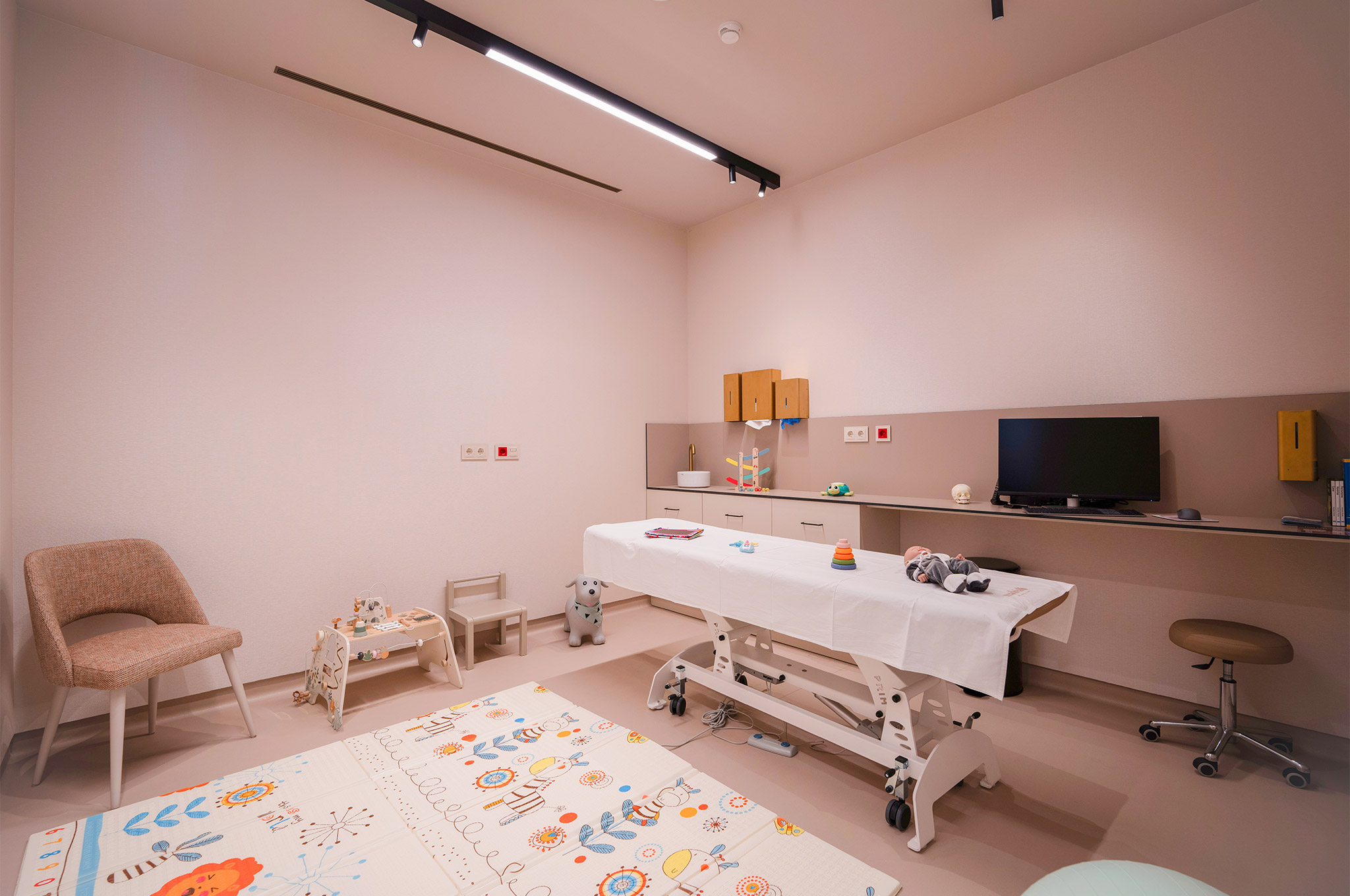 Fotografia da clínica Madrialli: Gabinetes Médicos