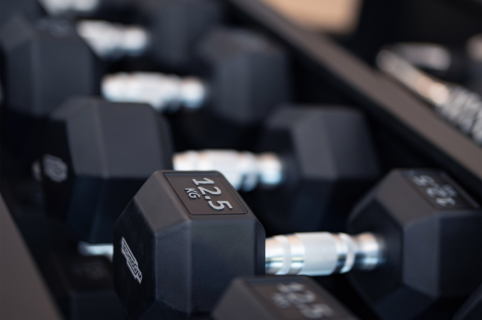 Fotografia da clínica Madrialli: Espaço e Equipamentos do Ginásio